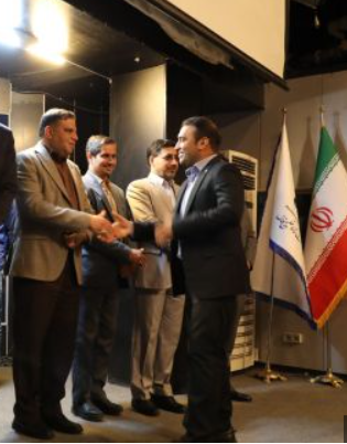 تجلیل از دو فرهنگی هرمزگانی به عنوان پژوهشگر و فناور برتر دستگاههای اجرایی استان هرمزگان