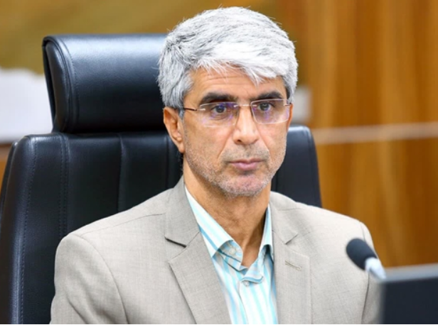 رئیس دانشگاه  علوم پزشکی هرمزگان برنامه هایی را در راستای ارائه خدمات بهداشتی و درمانی به مسافران نوروزی تشریح کرد