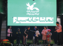 دو تماشاخانه سیار کانون پرورش فکری در دهه فجر میهمان هرمزگانی ها است