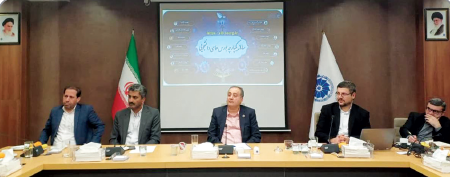 اتاق بازرگانی و صنایع دانشجویان را برای تامین نیروی متخصص شان بورسیه کنند